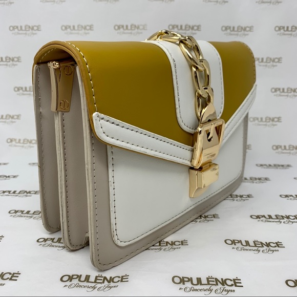 Brunch at Tiffany’s Purse - Picture 4 of 6